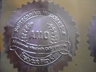 PolGer_grawerowanie_grawerka_grawerlux_grawerton_sublimacja_laser_wycinanie_pcv_plastik_acryl_pleksa_breloki_�etony_laminacja_drewno_metal_mosi�dz_aluminium_sucha_piecz��_emblemat